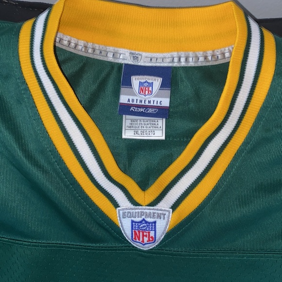 Legendary Brett Favre Green Bay Jersey - Picture 2 of 8